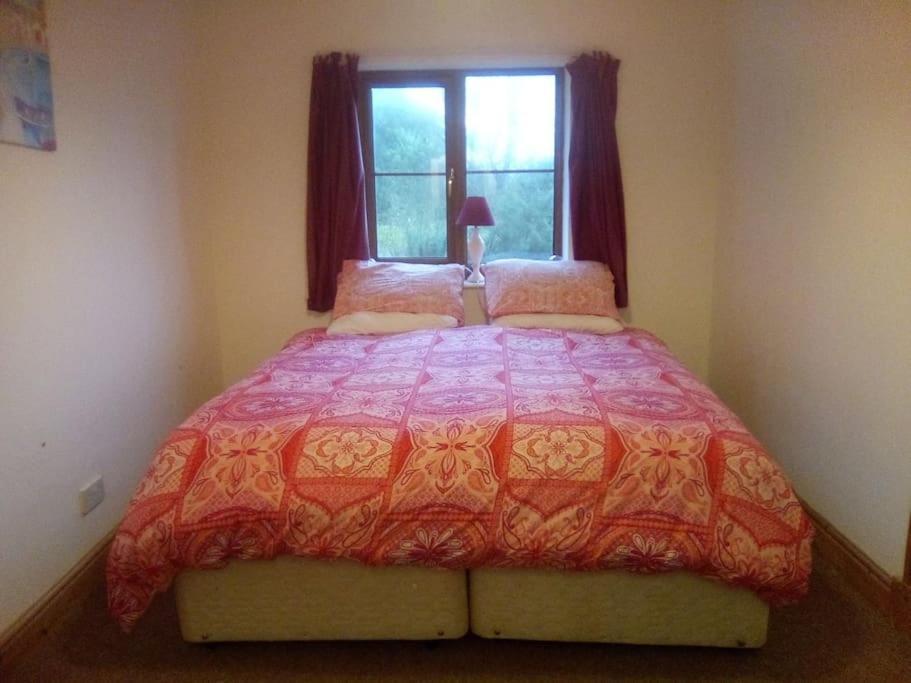 Cottage , Seaside Views, Quiet Beach, Awesome View Pendine Exteriér fotografie