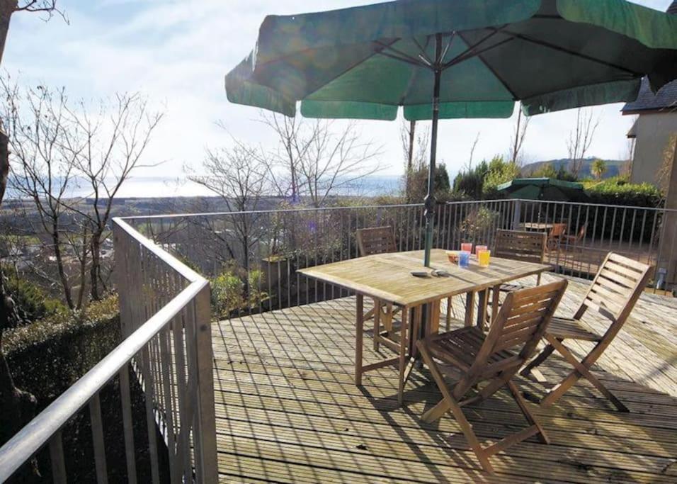 Cottage , Seaside Views, Quiet Beach, Awesome View Pendine Exteriér fotografie